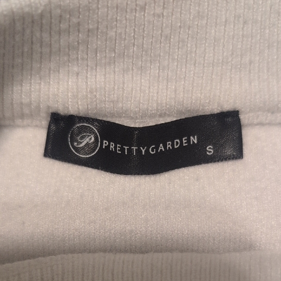 Leopard Print Colorblock Sweater - Picture 2 of 4